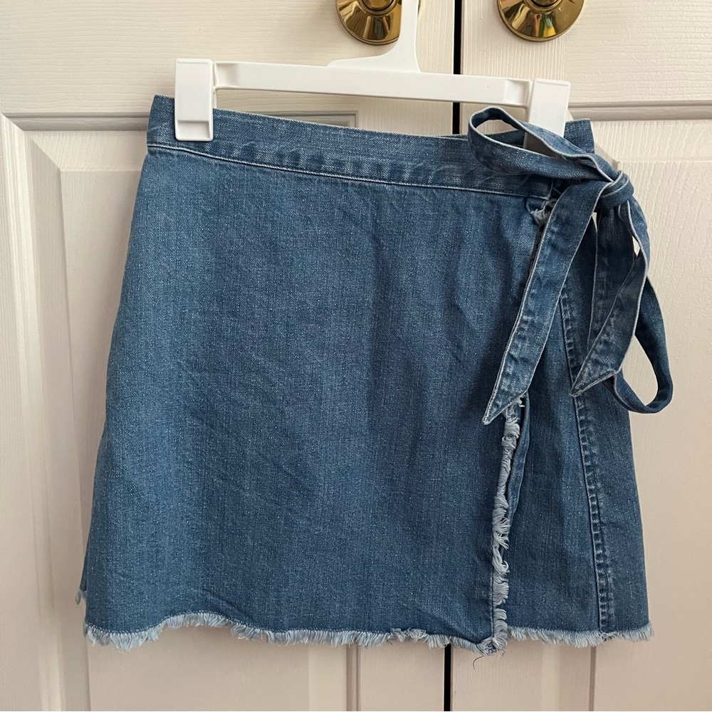 Madewell Wrap-Style Tie Denim skirt Size 6